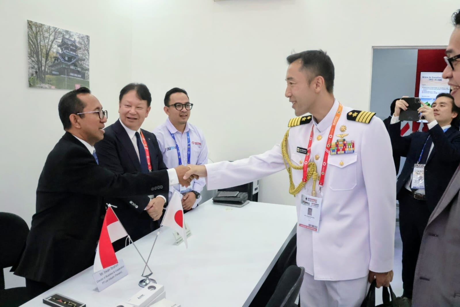 PT Len Industri dan Mitsubishi Electric Corporation Jalin Kerja Sama Strategis untuk Data DASAR Berbasis Satelit  di Indo Defence 2024